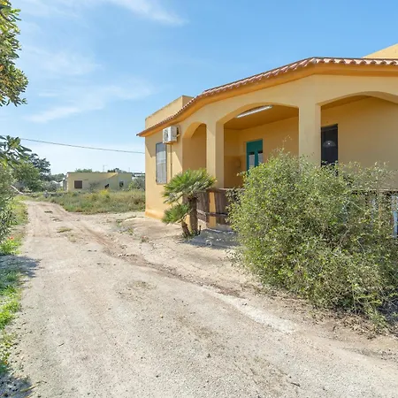 Sara Portopalo Di Capo Passero